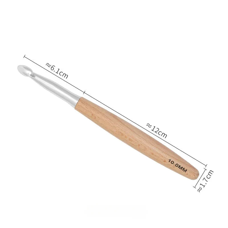 Yarnly 13-teiliges Häkelnadel-Set aus Holz – Größen 3 bis 12 mm, polierter Griff