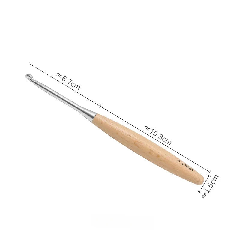 Yarnly 13-teiliges Häkelnadel-Set aus Holz – Größen 3 bis 12 mm, polierter Griff