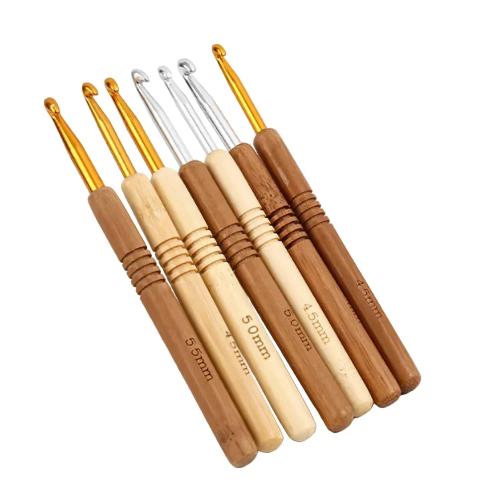 Yarnly 9-teiliges Häkelnadel-Set aus Aluminium mit Holzgriff – Nadeln für Stricken und Kreativhobbys