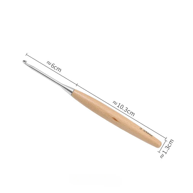 Yarnly 13-teiliges Häkelnadel-Set aus Holz – Größen 3 bis 12 mm, polierter Griff